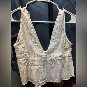 Chic White Sleeveless Women's Blouse